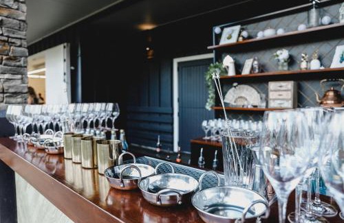 Riverhead Villa | HUs - Boutique Venue & Accommodation