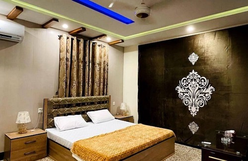 Mansehra Hotel | Husnain Resort