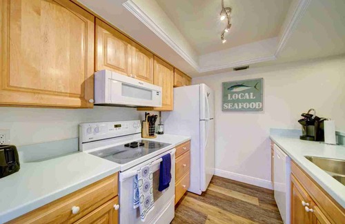 Stuart Condo | Hutchinson Island,Stuart,FL, Tennis Villas,Marriott Golf & Beach club amenities!