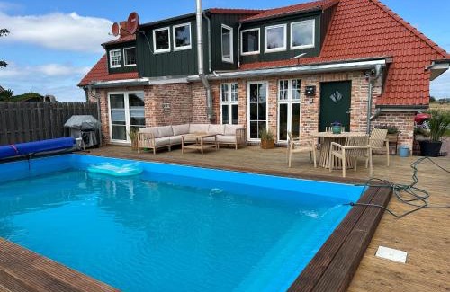 Ostermarsch House | Huus ant Diek, Luxus in Deichnähe, Erdgeschosswohnung mit Pool