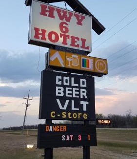 Oak Point Hotel | HWY6HOTEL