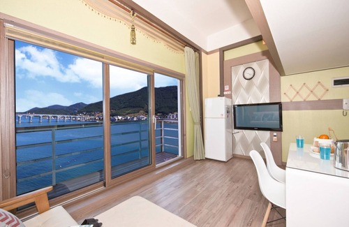 Yongnam-myeon House | Hyacinth Pension