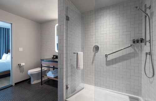 Ville-Marie Hotel | Hyatt Centric Montréal