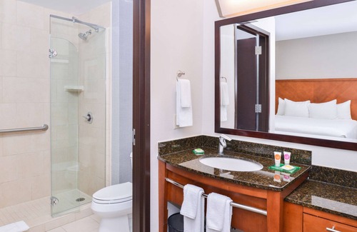 Greenbrier East Hotel | Hyatt Place Chesapeake