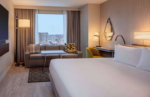 Lloyd District Hotel | Hyatt Regency Portland at the Oregon Convention Center