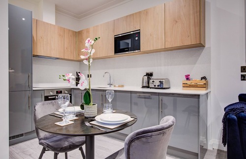 Munster Apartment | Hybrid Resi - Fulham | 1 Bed Apartment