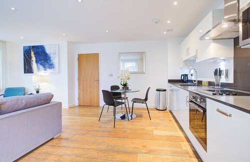 Peninsula Apartment | Hybrid Resi - Greenwich | 1 Bed Apartment
