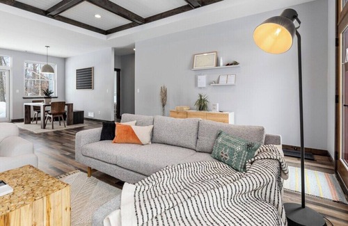 Nisswa House | Hygge(Hus) · Cozy luxe tucked in tranquility