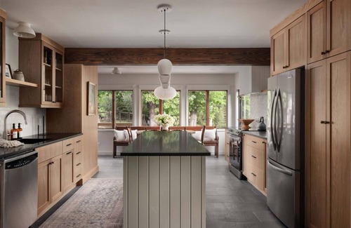 Fishers Hill Apartment | Hygge River House | Luxury Retreat w/Hot Tub & Shenandoah Views