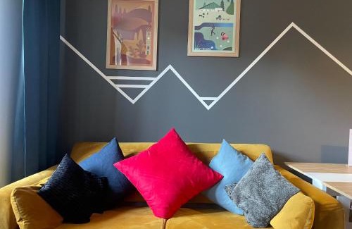 Pontarlier Apartment | Hypercentre, atypique, familial - L'écho