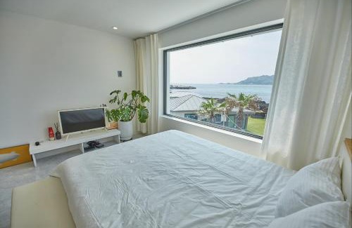 Seolcheon-myeon House | Hyupjae Hyun Stay