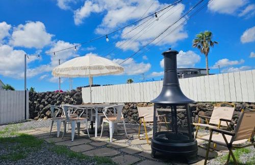 Seolcheon-myeon House | Hyupjae Hyun Stay