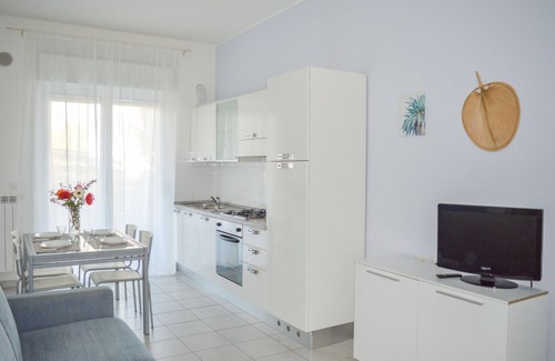 Foggetta Apartment | I Gabbiani 03 - Piuma - two-apartment on the ground floor with garden
