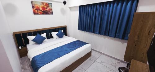 Bopal Hotel | i Hotel - TRP Mall
