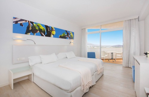 San Eugenio Resort | Iberostar Waves Bouganville Playa