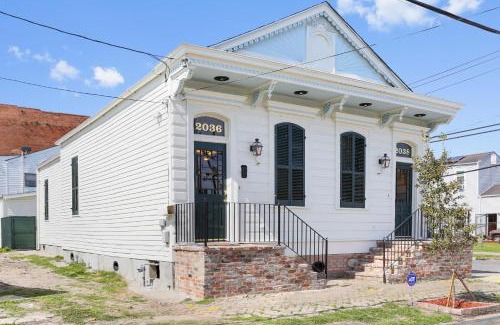 Tulane - Gravier House | Iberville Quarters