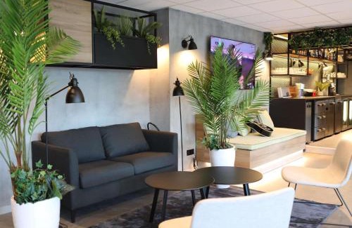 Aubenas Hotel | ibis Aubenas