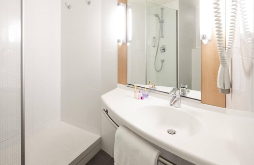 Santa Coloma de Gramenet Hotel | ibis Barcelona Santa Coloma