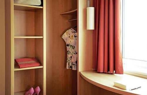 Jasseron Hotel | ibis Bourg Jasseron/Teyssonge
