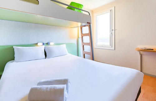 Bollene Hotel | ibis budget Bollène
