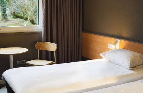 Herouville-Saint-Clair Hotel | ibis Caen Porte d'Angleterre