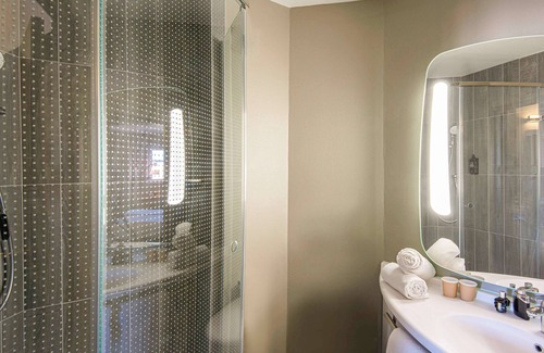 Manosque Hotel | ibis Manosque Cadarache