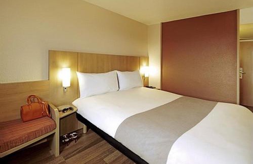 5th Arrondissement Hotel | ibis Marseille Timone