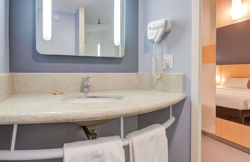 Del Castilho Hotel | ibis Rio de Janeiro Nova America