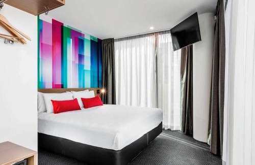 Brisbane Central Business District Hotel | ibis Styles Brisbane Elizabeth Street