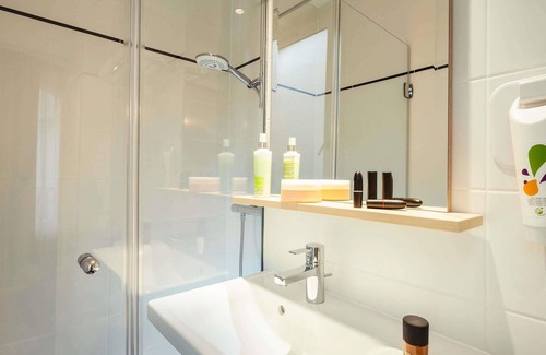 Charonne Hotel | ibis Styles Paris Nation Porte De Montreuil