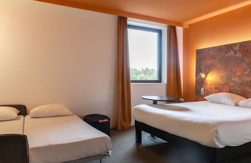 Pont des Demoiselles-Montaudran-La Terrasse Hotel | ibis Styles Toulouse Cite Espace