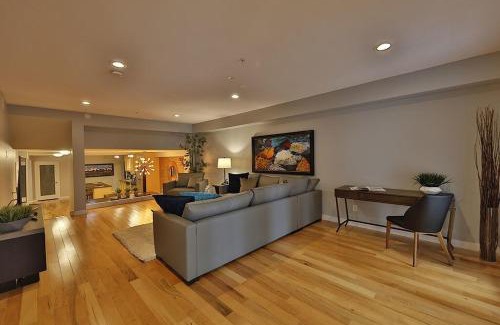 Downtown Edmonton Apartment | Ice District 2 Kings Underground Park Patio