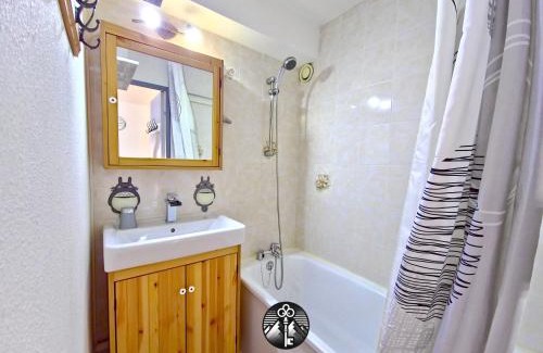 Eclose-Est Apartment | Idéal vacances Studio 4 personnes Jolie vue sud !