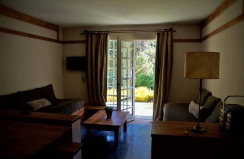San Carlos de Bariloche Hotel | Ideal 2BR Condo w Breathtaking Views and Hot Tub