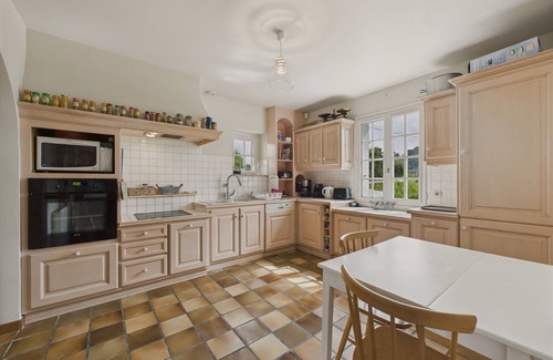 Le Ru Ski Chalet | Ideal for 8 adults and 5 children - 200m beach