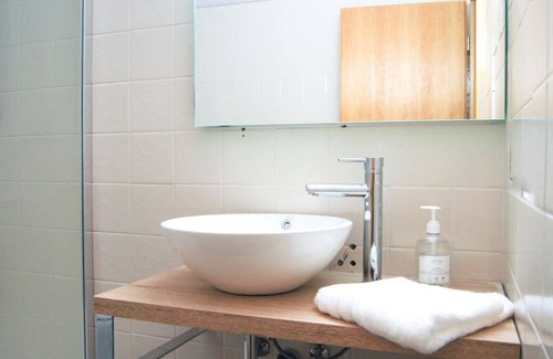 Trarbach Bed & Breakfast | Ideal for friends traveling together, 3 bedrooms, 4 bathrooms - guest house at the Moseltherme