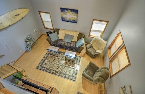 Westport House | Ideally Located and Pet-Friendly Westport Cabin