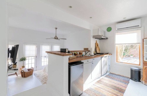 Matthews Apartment | Idlewild Studio: Scandinavian studio just 20min to uptown