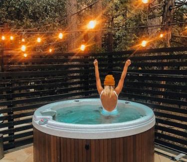 Idyllwild House | Idyllcottage Historic In-town Hottub Ac