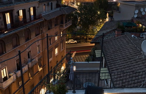 Rione V Ponte Apartment | Idyllia | Penthouse with terraces in Castel Sant'Angelo