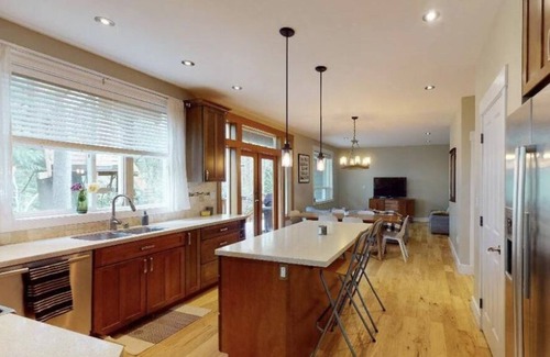 Brackendale House | Idyllic Brackendale Family Home w/ Hot Tub