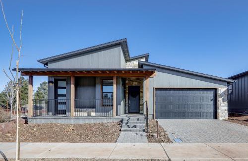 Flagstaff House | Idyllic Flagstaff Home with Grill 3 Mi to Downtown!