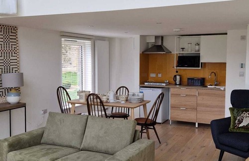 Axminster House | Idyllic romantic country retreat on the borders of East Devon & South Somerset