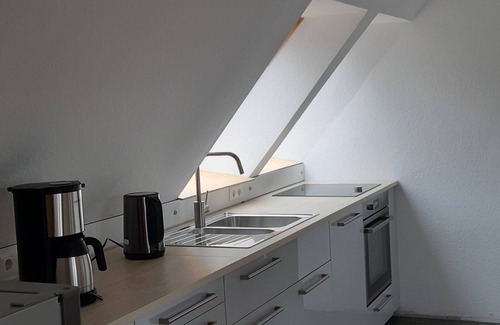 Oldenswort House | Idyllic thatched house directly on the Eider dike for 2 to 10 people