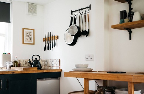 Dollar Cabin | Idyllic wooden cabin 45 minutes away from Edinburgh & Glasgow