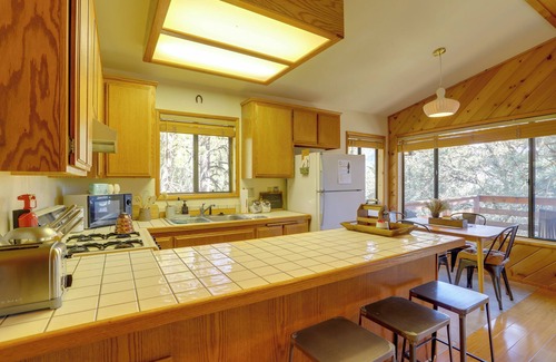 Idyllwild Cottage | Idyllwild Cabin w/Deck & Tahquitz Peak Views