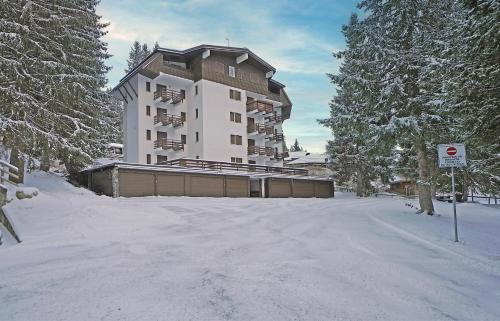 Campo Carlo Magno Apartment | iFlat Col Grostè super panoramic view Campiglio