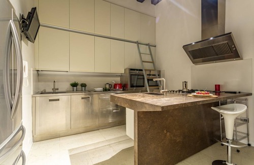 Rione VIII Sant'Eustachio Apartment | iFlat | Elegant & Luxurious 3-bedroom Apartment