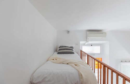 Testaccio Apartment | iFlat Little flat in Testaccio perfect WFP, WIND, FAO
