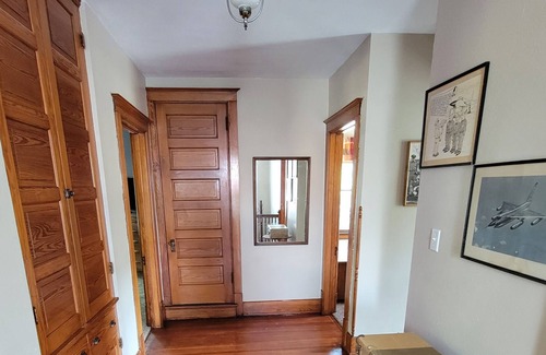 Guttenberg House | IKE'S RIVER HOUSE 2 only steps away from the Mississippi River